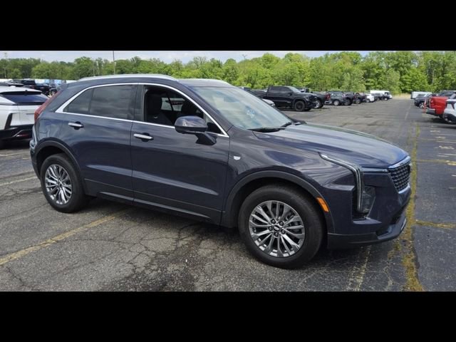 Certified 2025 Cadillac XT4 Premium Luxury AWD/4WD image 3
