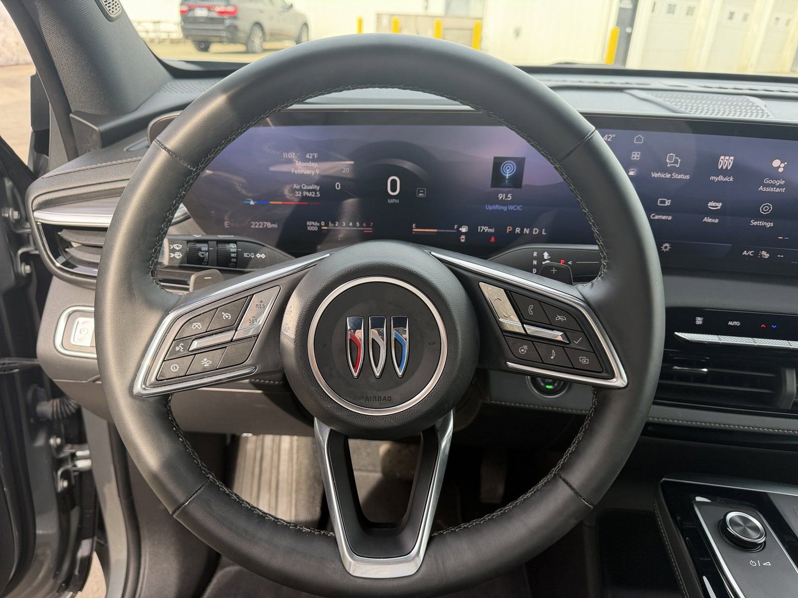 Used 2025 Buick Enclave Preferred image 13