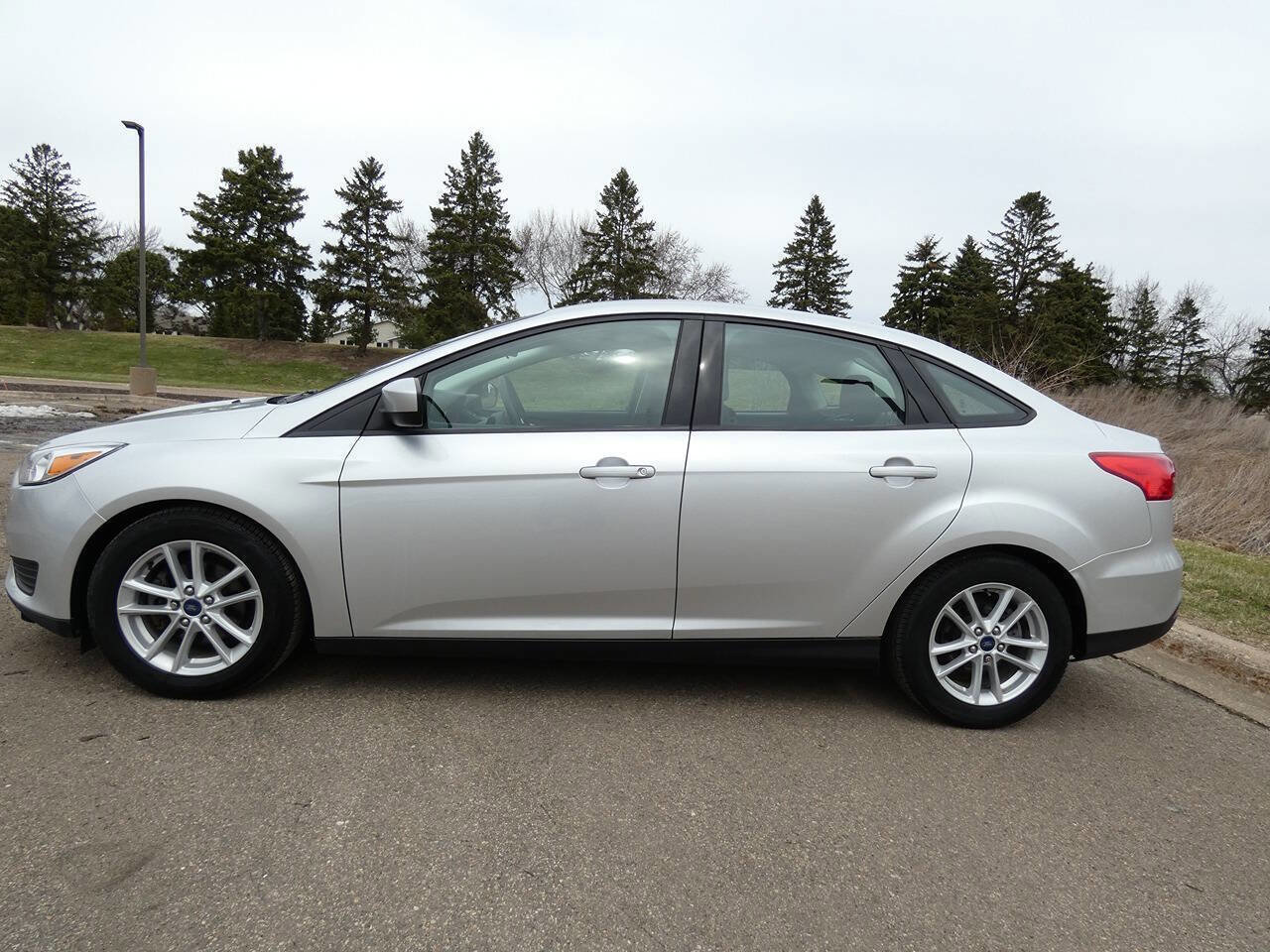 Used 2018 Ford Focus SE image 5