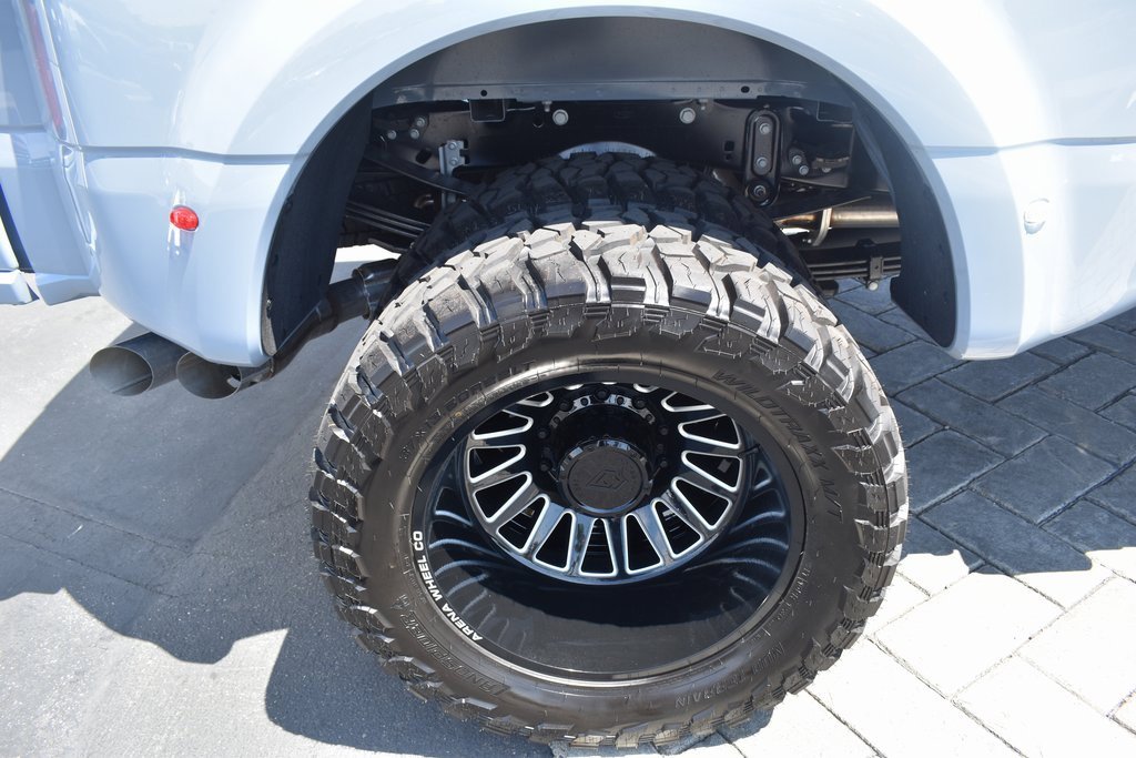 Used 2025 Ford F450 Lariat w/ FX4 Off-Road Package image 12
