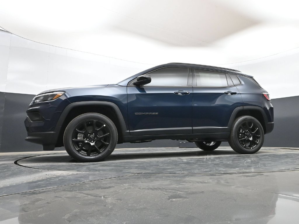 New 2026 Jeep Compass Latitude AWD/4WD image 48