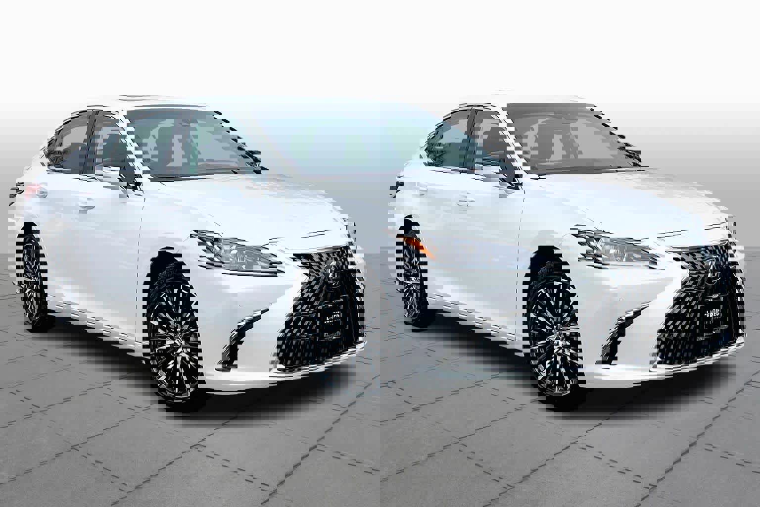 Certified 2025 Lexus ES 350 w/ Premium Package image 3