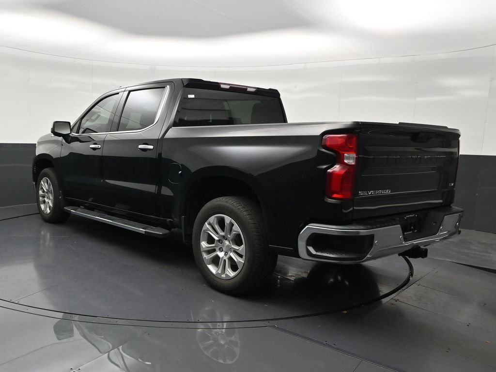 Used 2022 Chevrolet Silverado 1500 LTZ RWD image 3