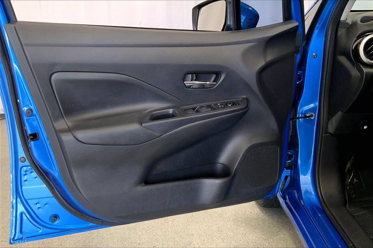 Used 2023 Nissan Versa SV FWD image 25