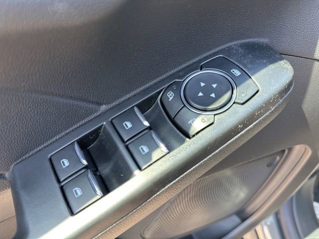 New 2025 Ford Escape SE FWD image 11