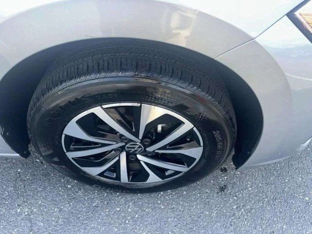 Used 2024 Volkswagen Jetta S image 17