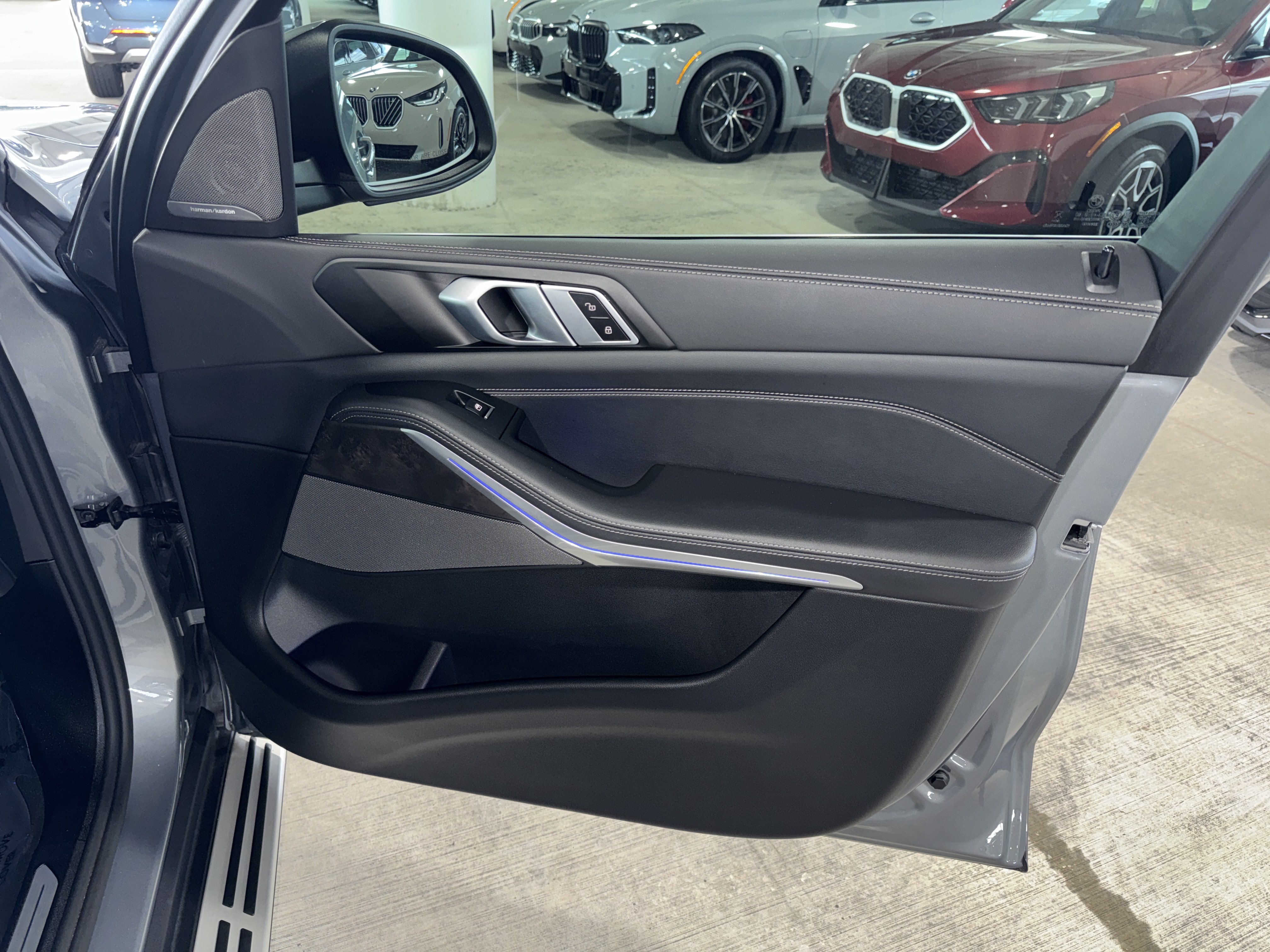 Certified 2025 BMW X5 xDrive50e AWD/4WD image 9