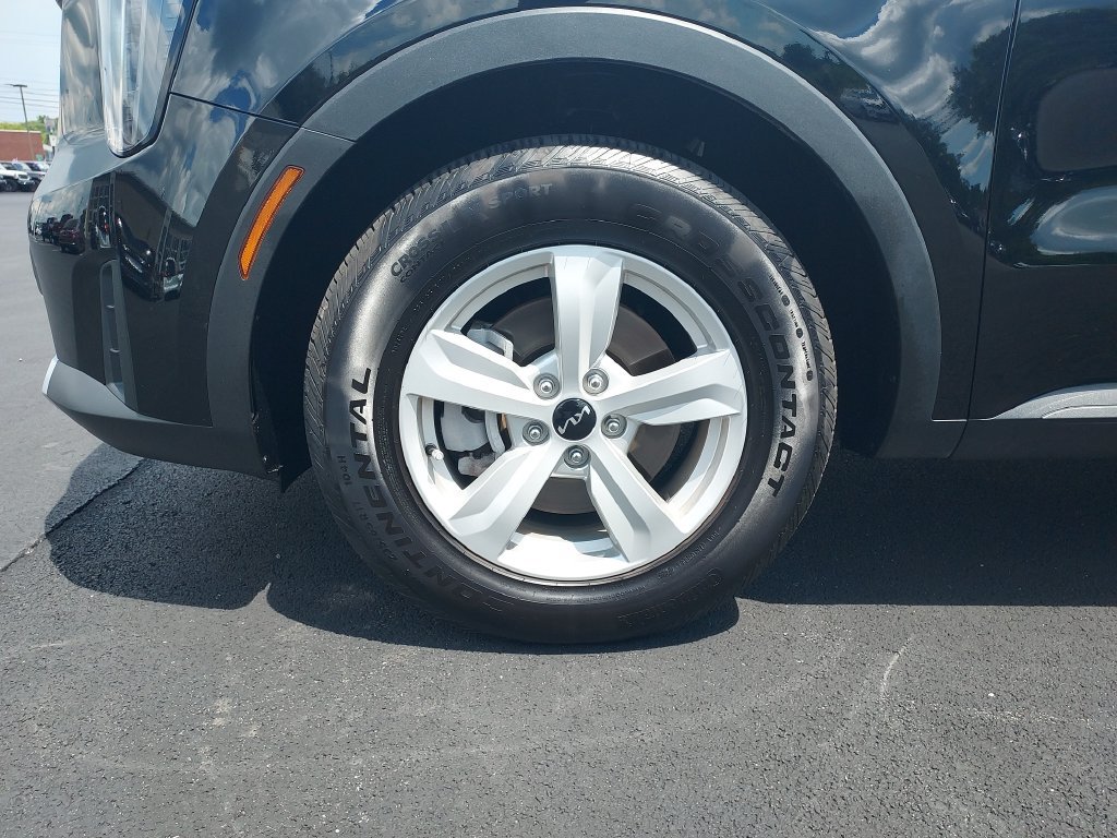 Used 2026 Kia Sorento LX FWD image 11