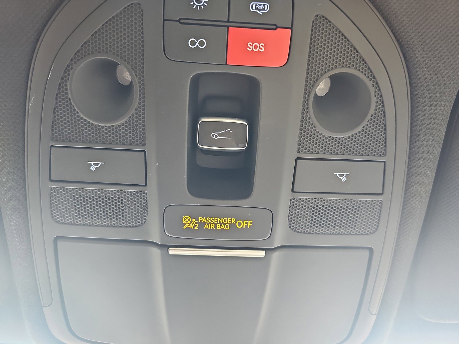 Used 2025 Genesis G70 3.3T Advanced image 32