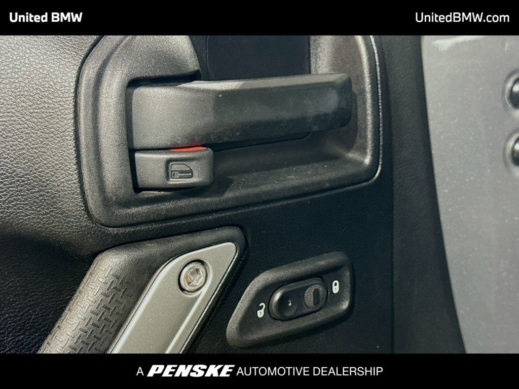 Used 2016 Jeep Wrangler Unlimited Rubicon w/ Max Tow Package image 3