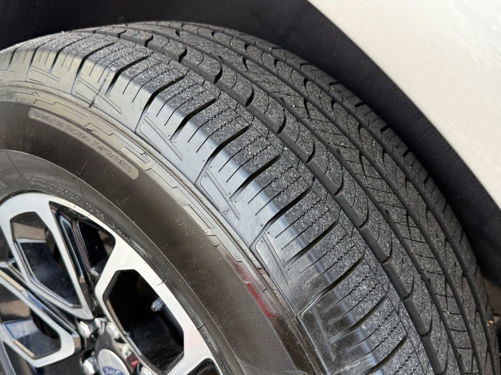 Used 2023 Ford Expedition Max XLT image 42