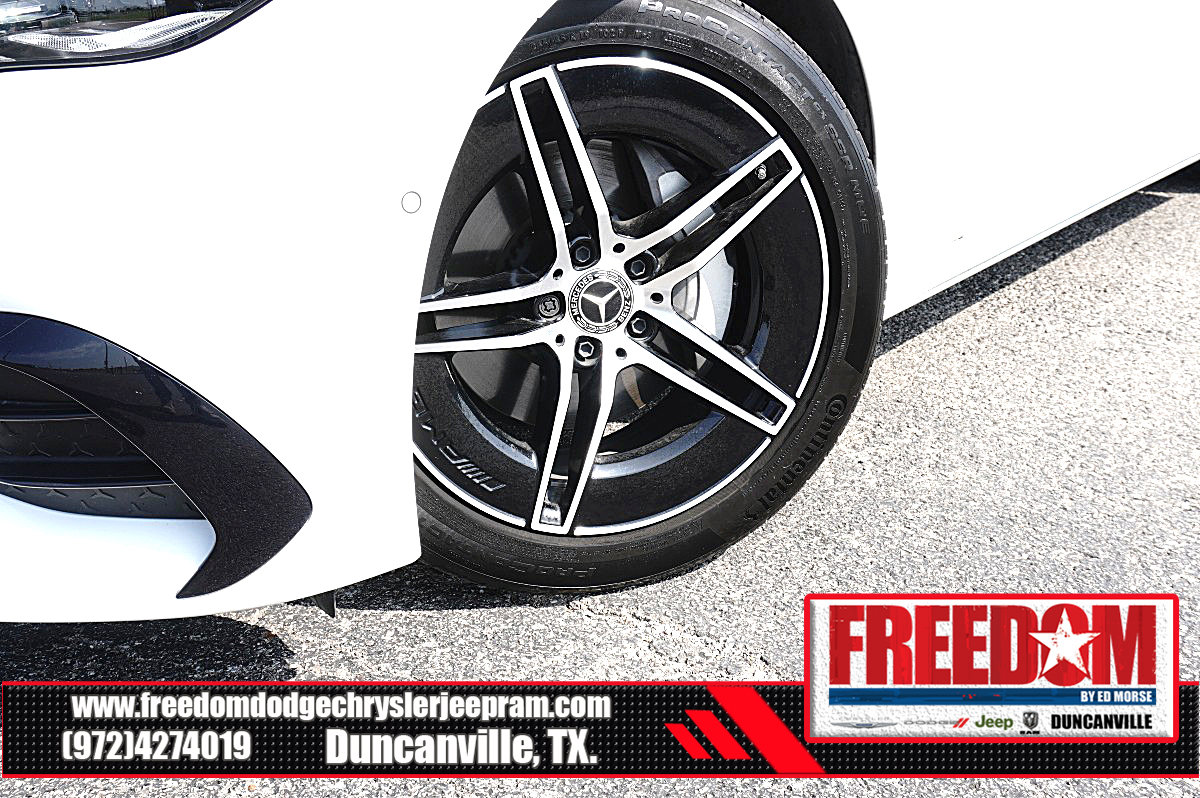 Used 2025 Mercedes-Benz E 350 Sedan image 9