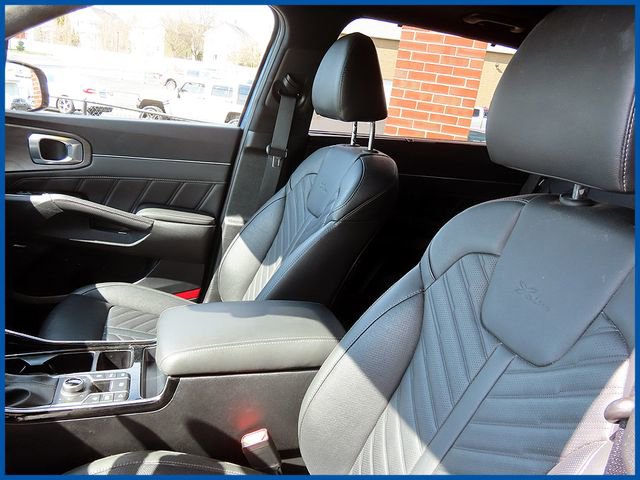 Used 2024 Kia Sorento SX Prestige image 15