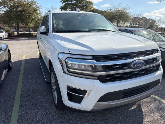Used 2024 Ford Expedition Limited image 12