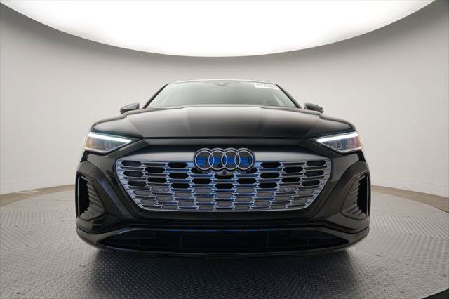 Certified 2024 Audi Q8 e-tron Premium Plus w/ Premium Plus Package AWD/4WD image 5
