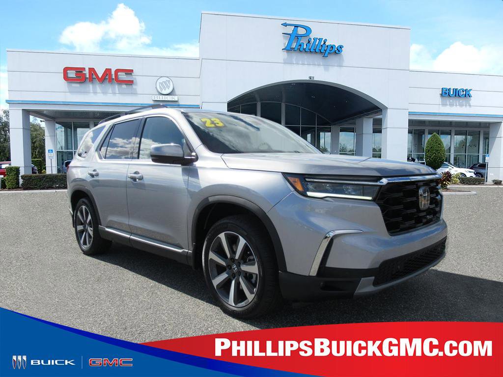 Used 2023 Honda Pilot Touring image 1