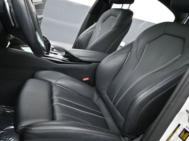 Used 2023 BMW 530i w/ Convenience Package image 17
