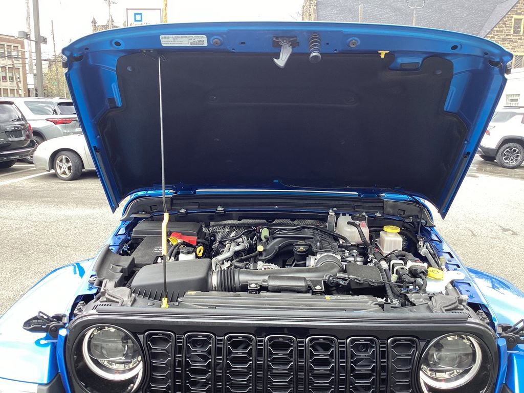 Used 2025 Jeep Gladiator Willys image 21