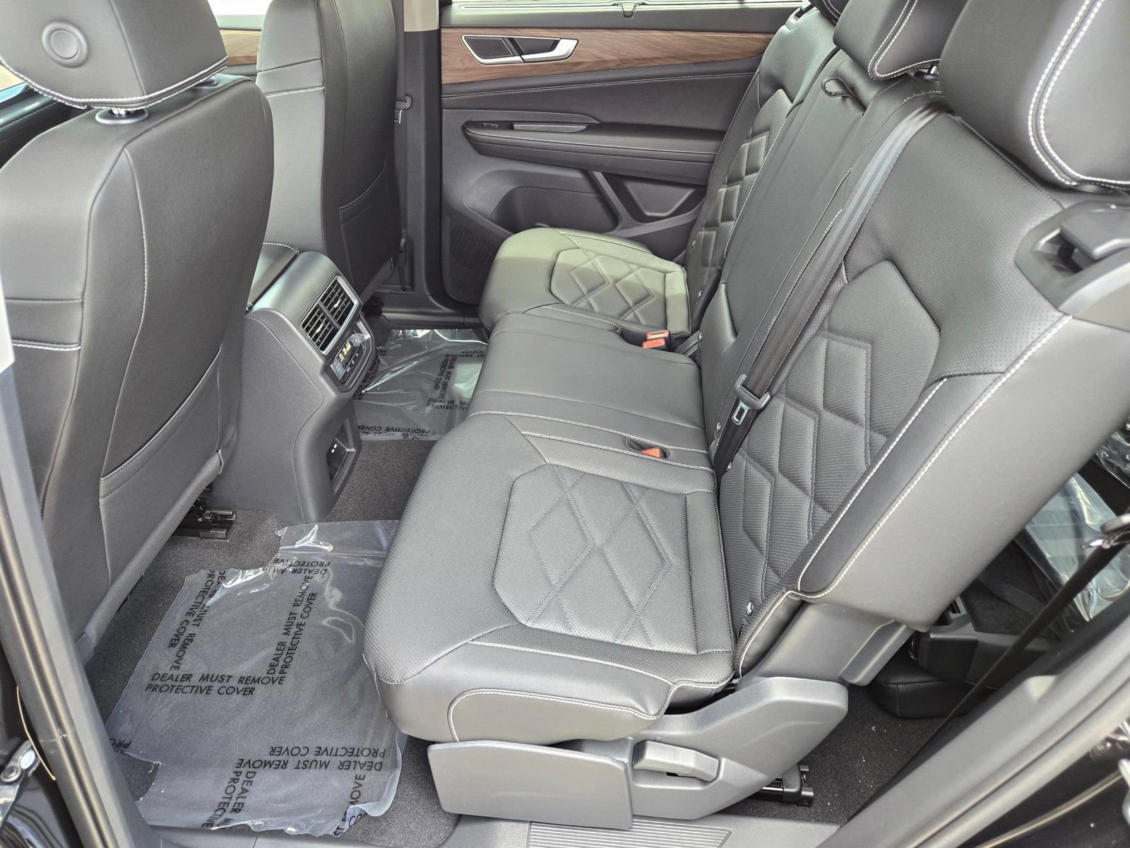 New 2026 Volkswagen Atlas SE FWD image 7