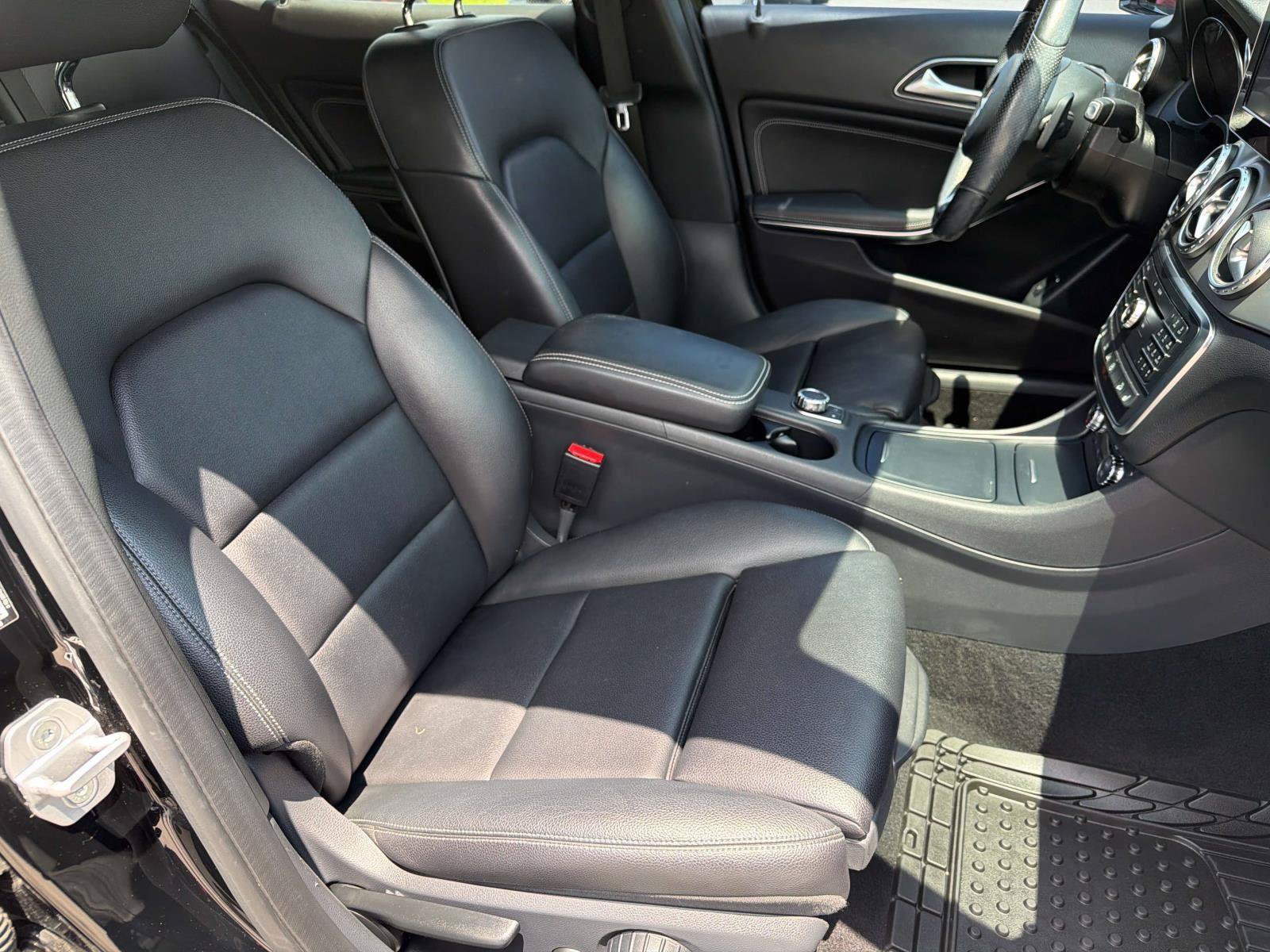 Certified 2016 Mercedes-Benz GLA 250 4MATIC image 27