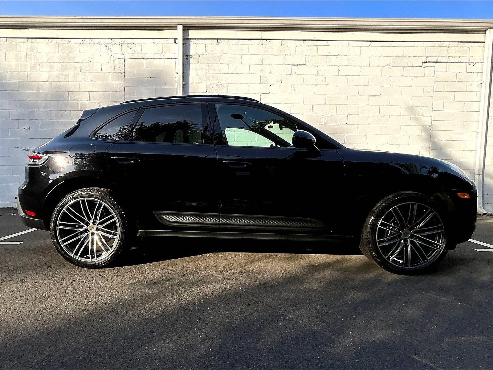 New 2026 Porsche Macan image 6