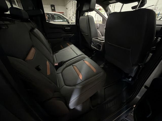Used 2021 GMC Sierra 1500 AT4 w/ Technology Package AWD/4WD image 32
