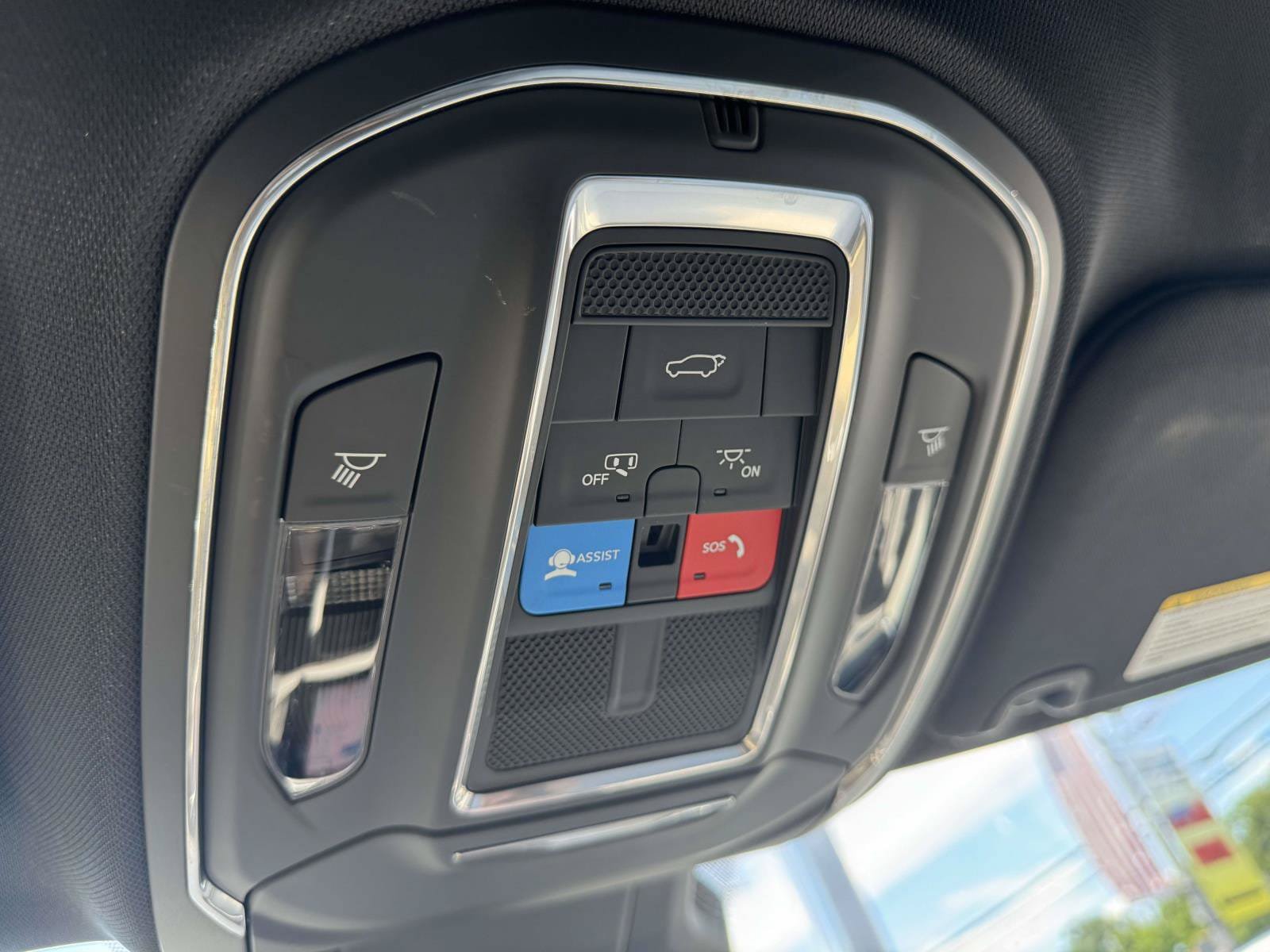 Used 2026 Jeep Cherokee Limited AWD/4WD image 28
