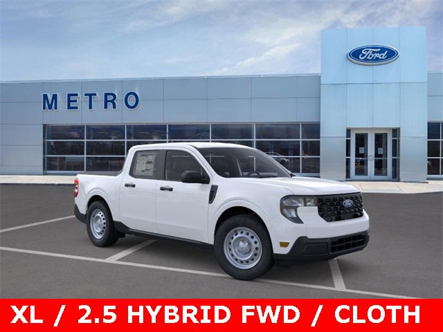 New 2025 Ford Maverick XL image 30