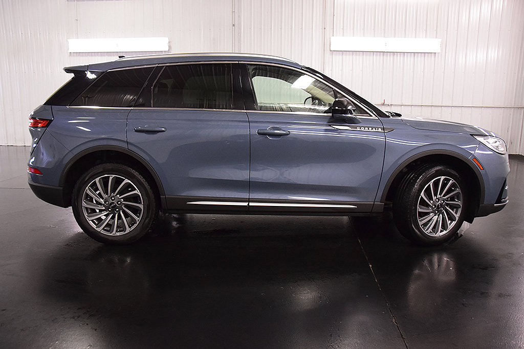 Used 2024 Lincoln Corsair Reserve AWD/4WD image 8
