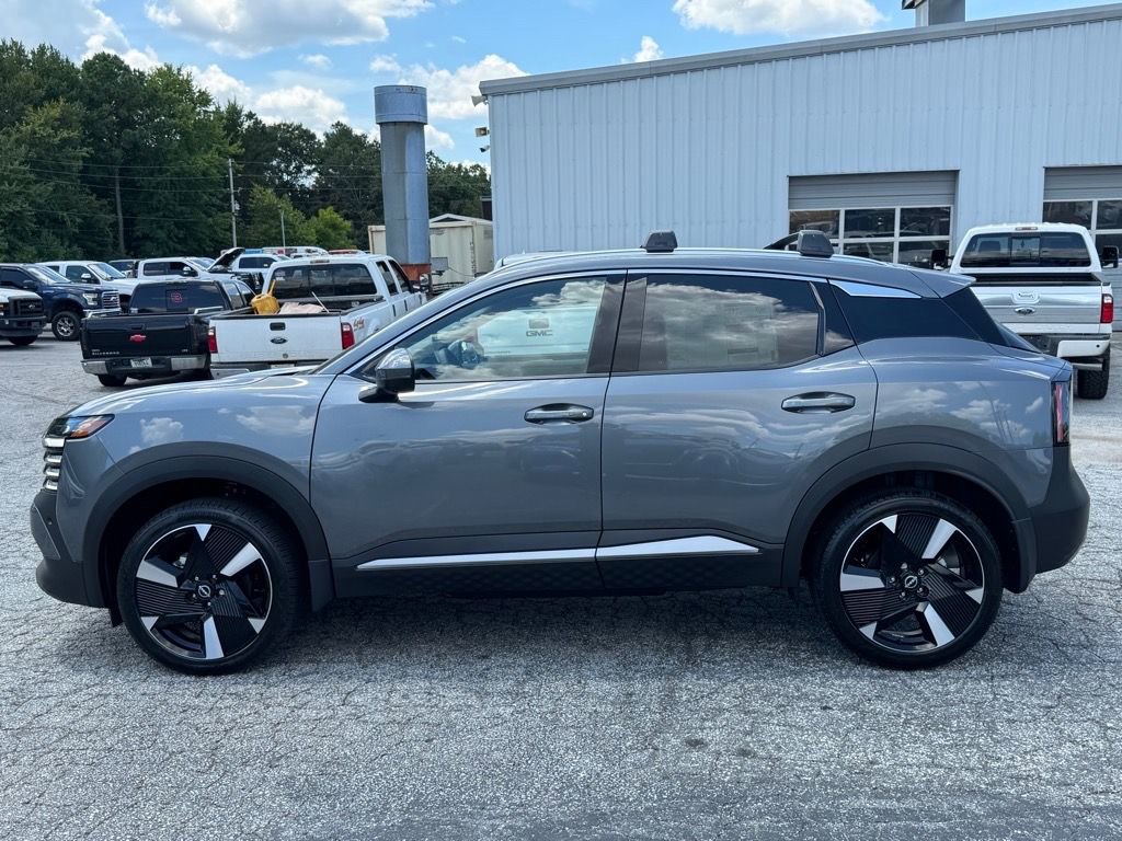 New 2025 Nissan Kicks SR w/ SR Premium Package image 6
