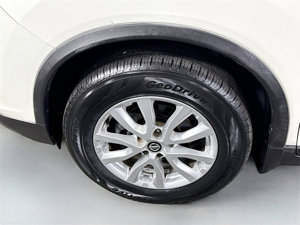 Used 2020 Nissan Rogue SV image 33