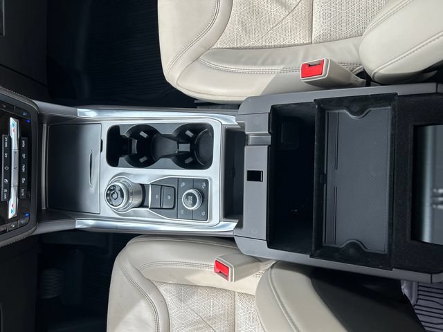 Used 2020 Ford Explorer Platinum w/ Premium Technology Package AWD/4WD image 21