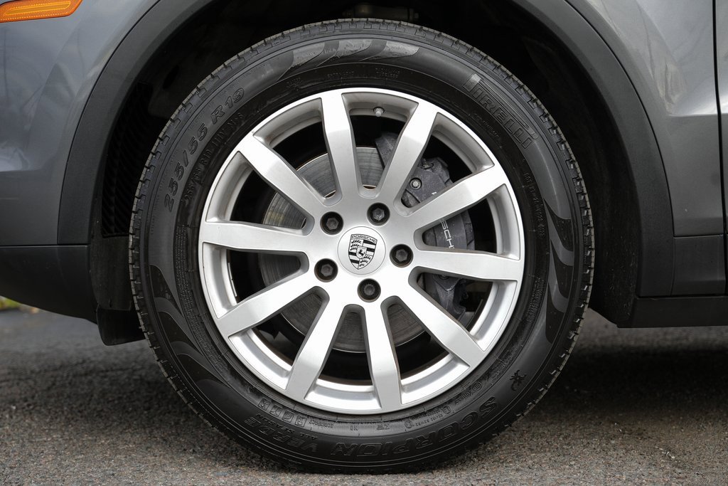 Used 2020 Porsche Cayenne image 13