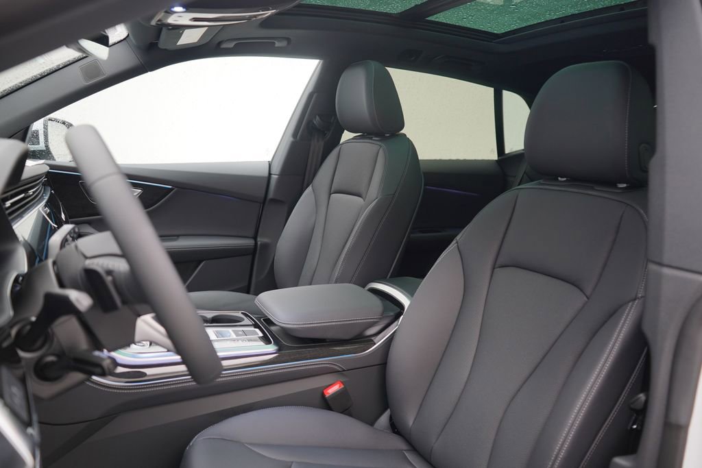 New 2025 Audi Q8 Premium Plus image 7