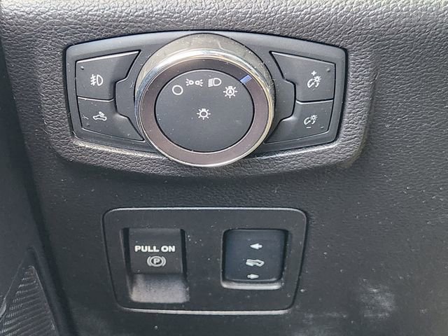 Used 2018 Ford F150 Platinum w/ Equipment Group 701A Luxury image 23