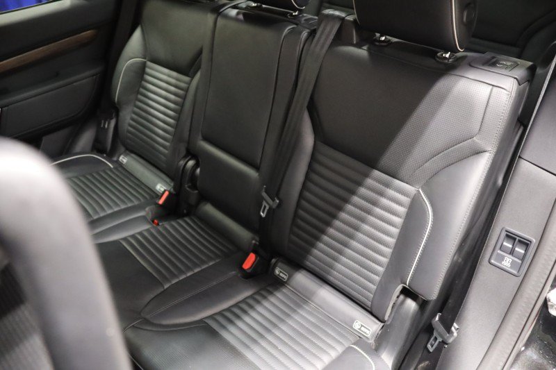 Used 2020 Land Rover Discovery HSE AWD/4WD image 39