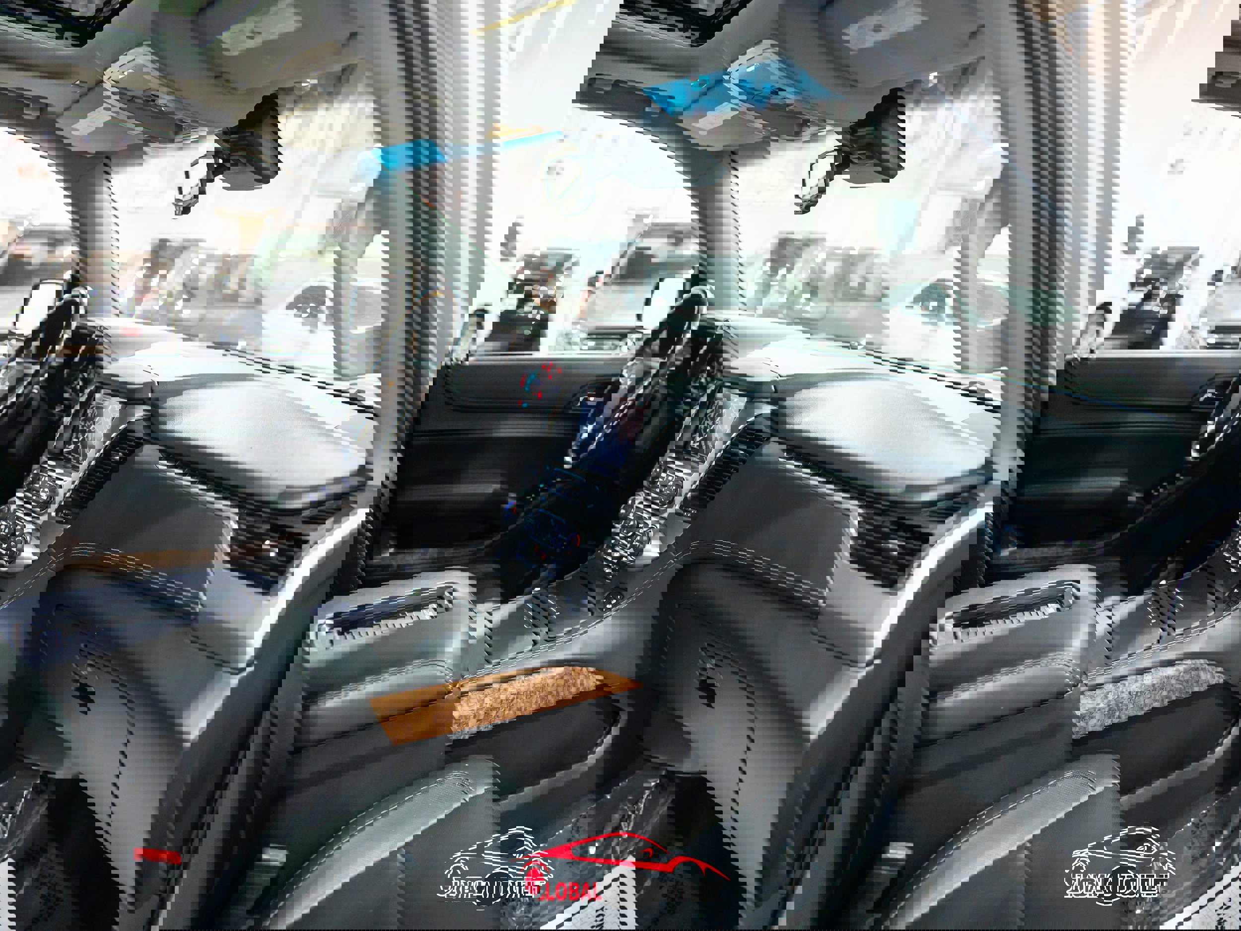 Used 2017 Chevrolet Suburban Premier image 15