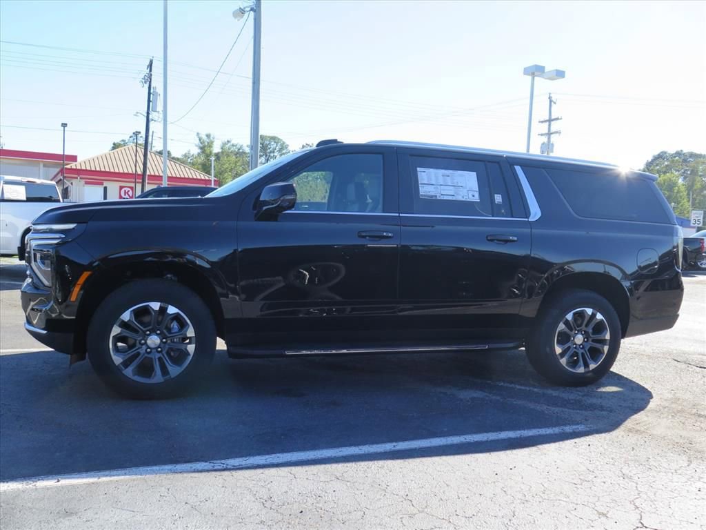 New 2026 Chevrolet Suburban LT w/ Comfort Package image 7