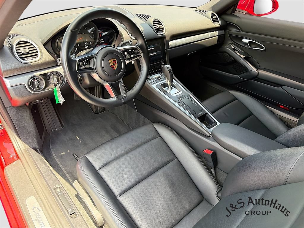 Used 2019 Porsche 718 Cayman RWD image 9