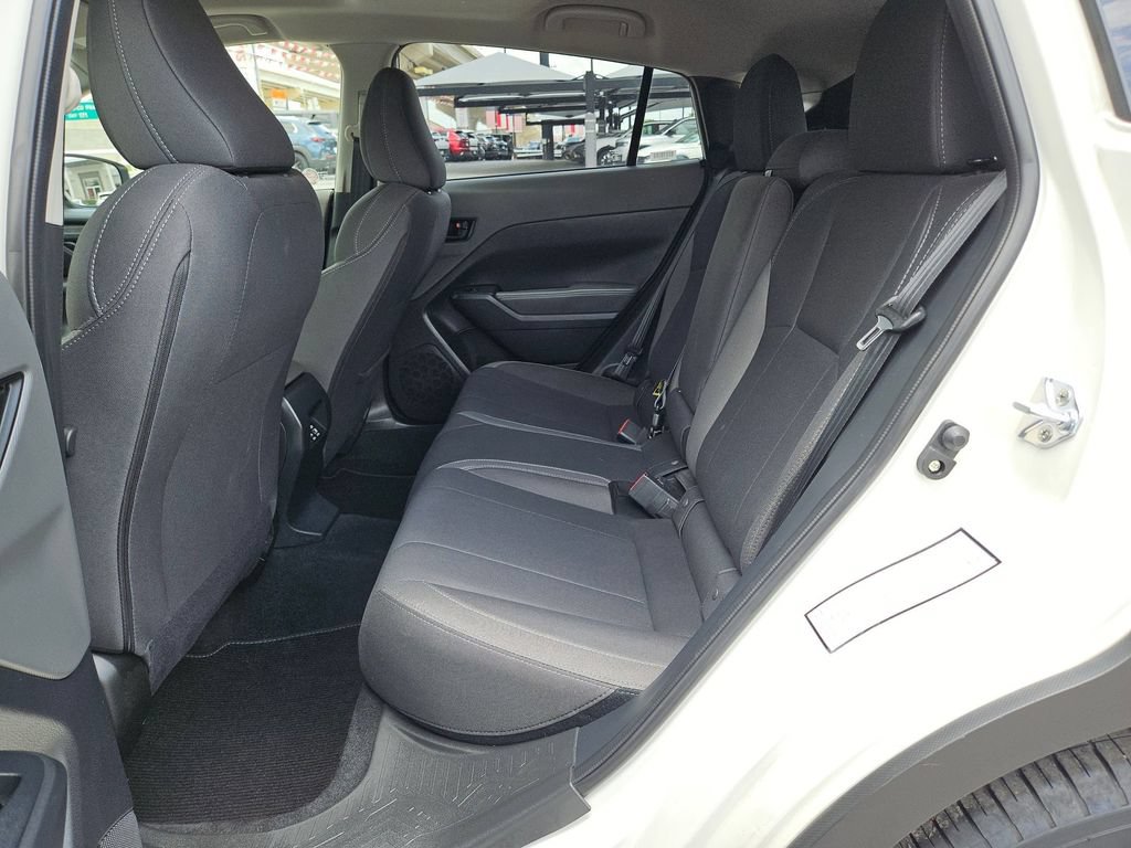 Used 2025 Subaru Crosstrek 2.5i Premium AWD/4WD image 17