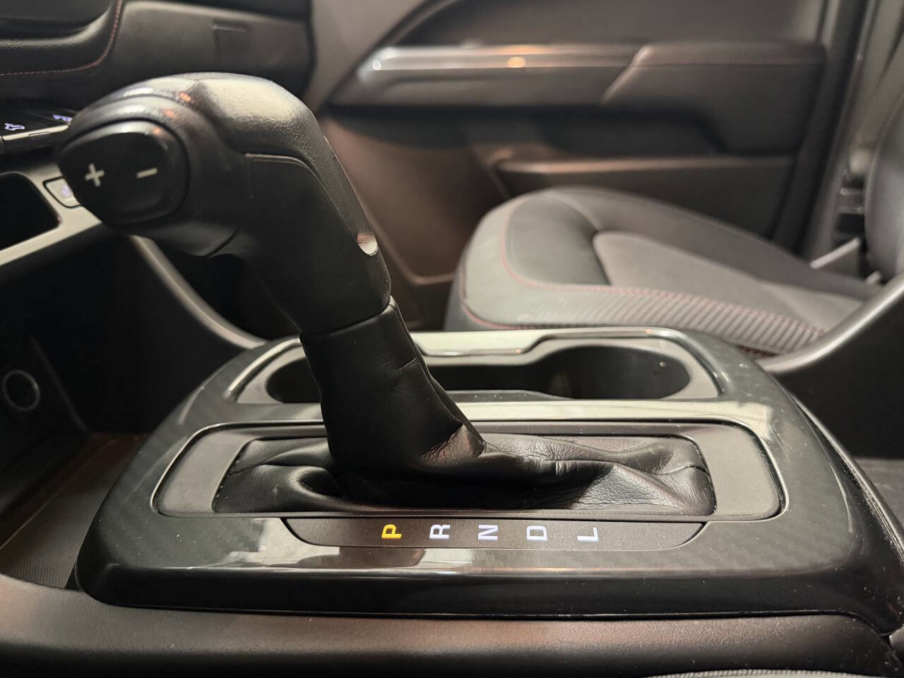 Used 2018 GMC Canyon All Terrain w/ Trailering Package image 17