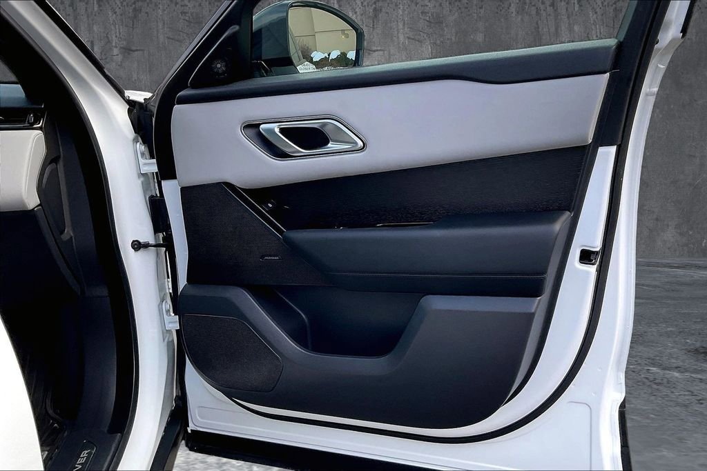 Certified 2026 Land Rover Range Rover Velar S image 28