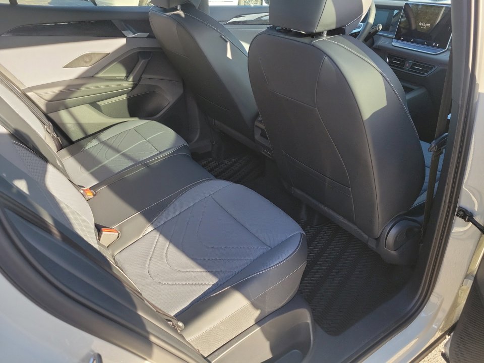 New 2026 Volkswagen Tiguan SE R-Line image 29