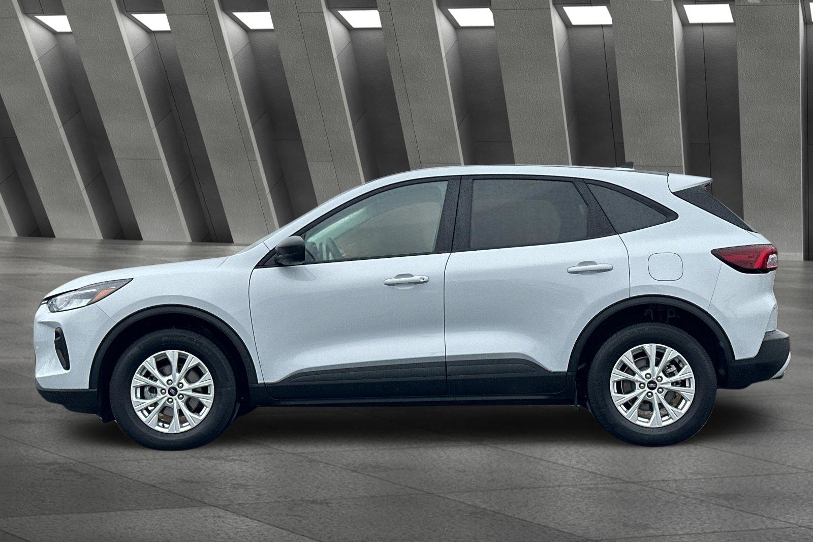 Used 2025 Ford Escape Active image 7