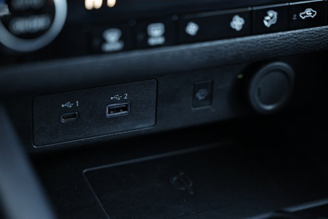 Used 2024 Mitsubishi Outlander SE image 37