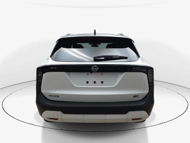 Used 2025 Nissan Kicks SR FWD image 7