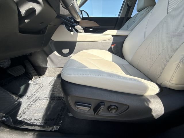 Used 2024 Toyota Grand Highlander XLE image 12