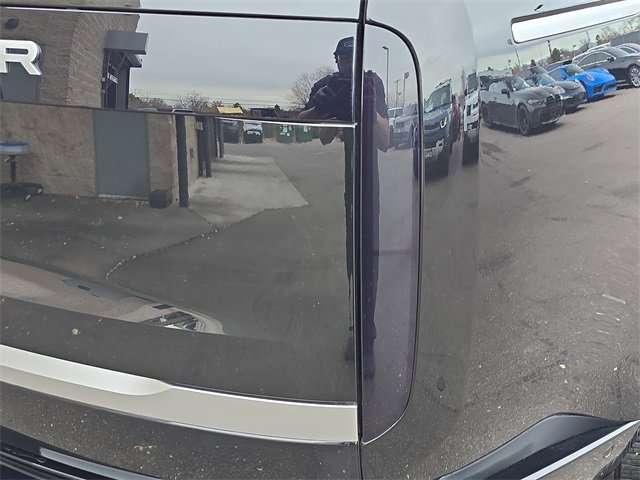 Used 2024 Land Rover Range Rover Autobiography image 33