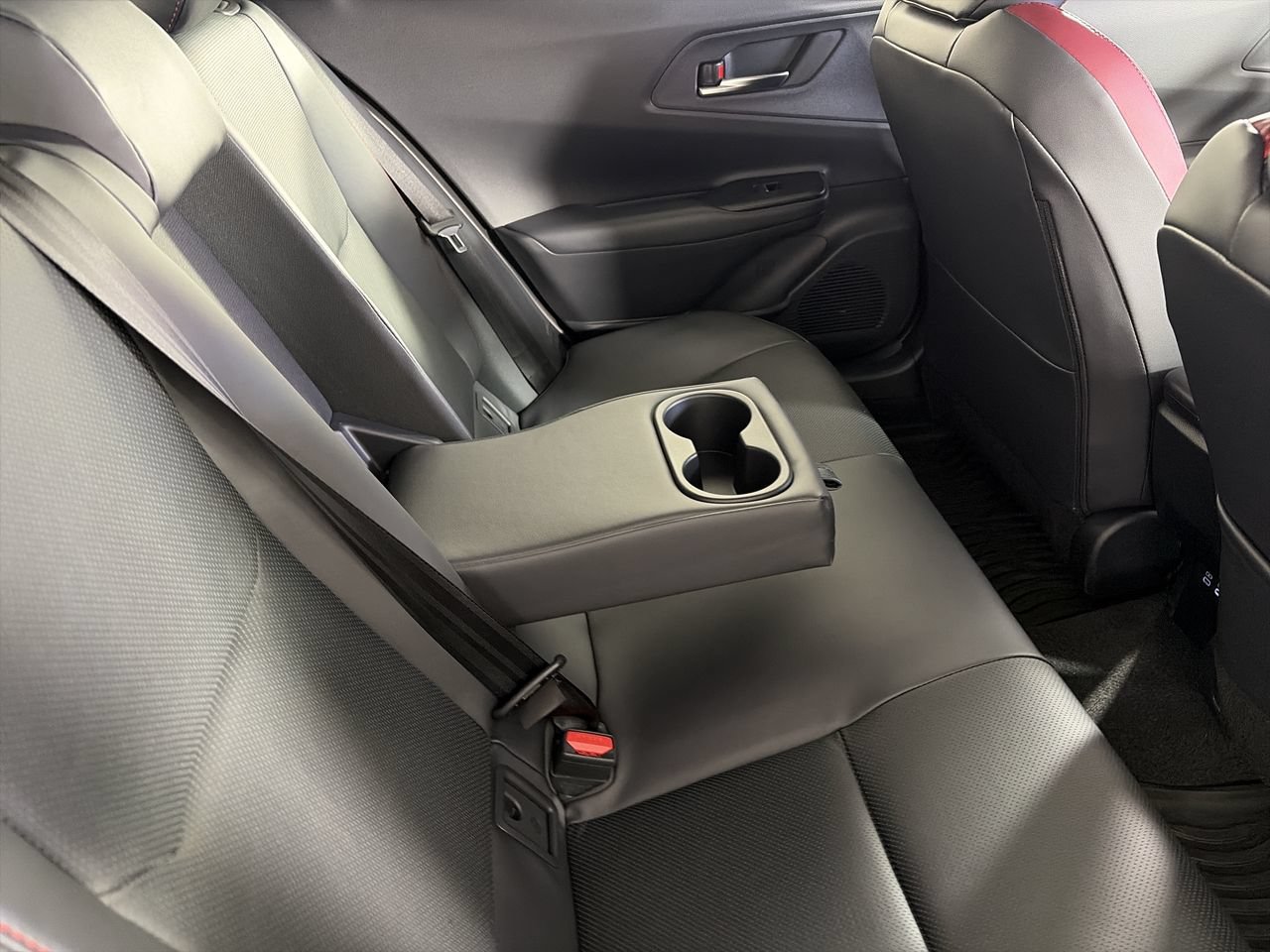 New 2027 Toyota Prius Plug-In Hybrid FWD image 23