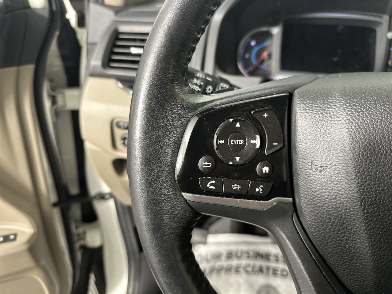 Used 2019 Honda Pilot Touring image 6